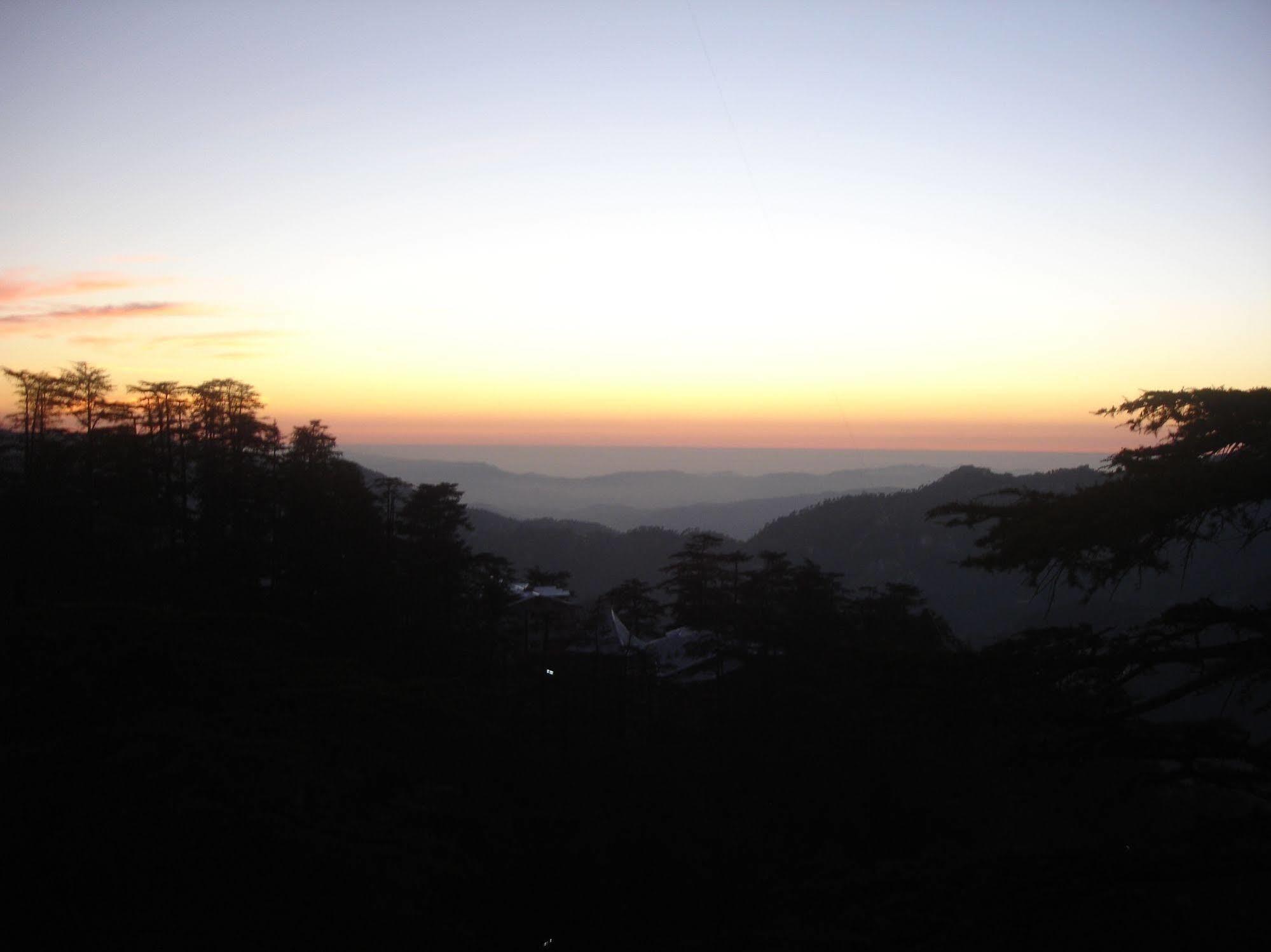 Honeymoon Inn Shimla Exterior foto