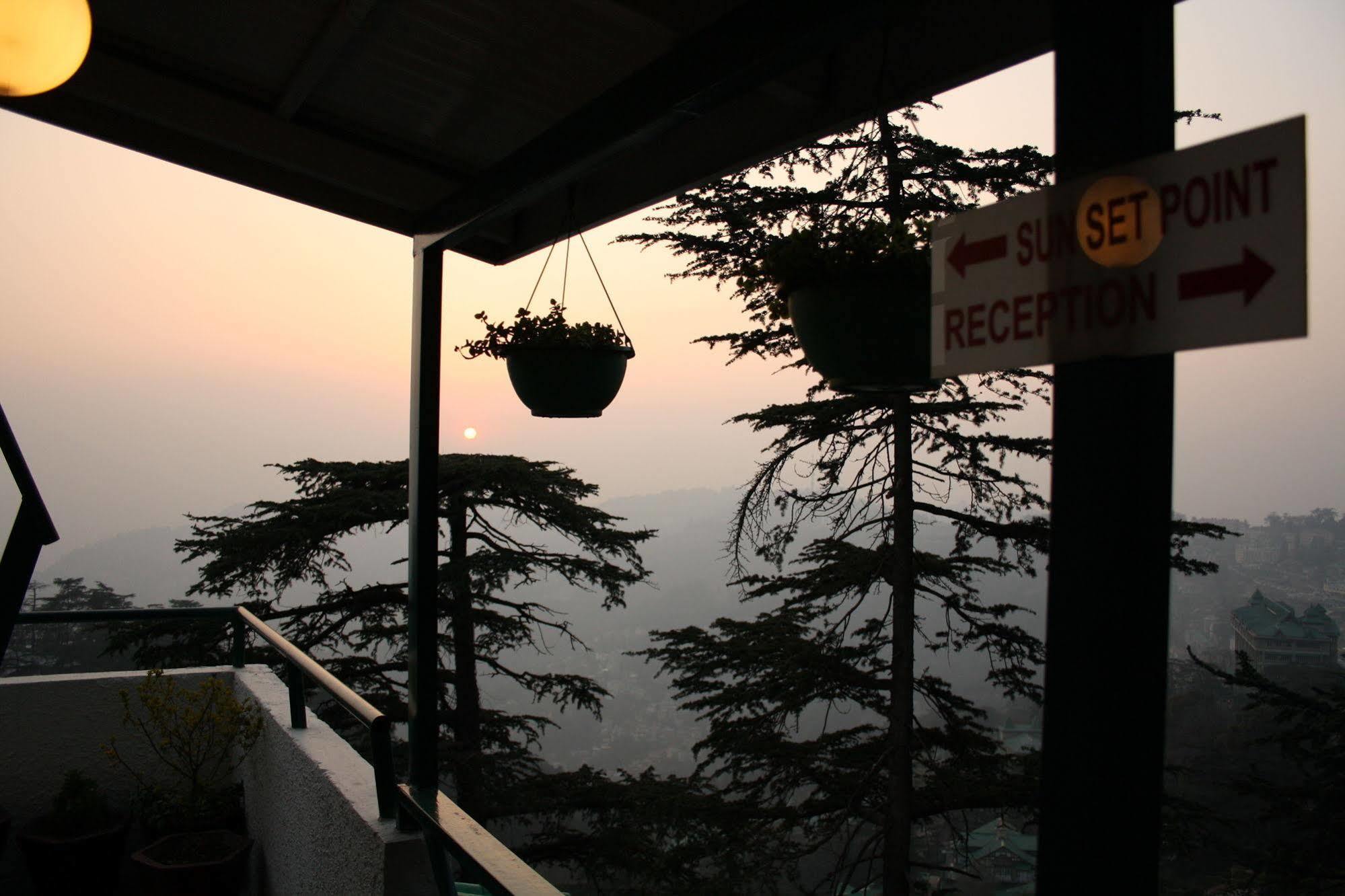 Honeymoon Inn Shimla Exterior foto